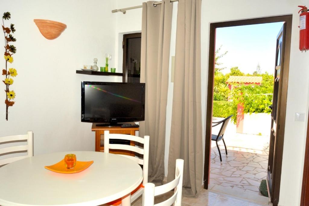 Ferienwohnung Casa Da Horta, Vale Carro Olhos De Agua Albufeira Exterior foto